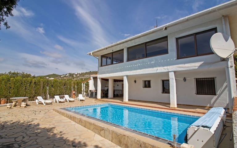 Albert Villas managed Airbnb listing 2