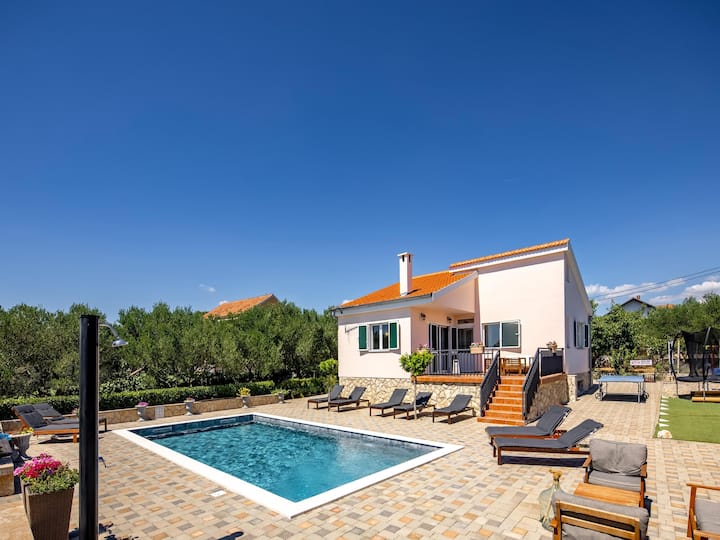Villa En Polaca Con Piscina Cerca De Parques - Croacia