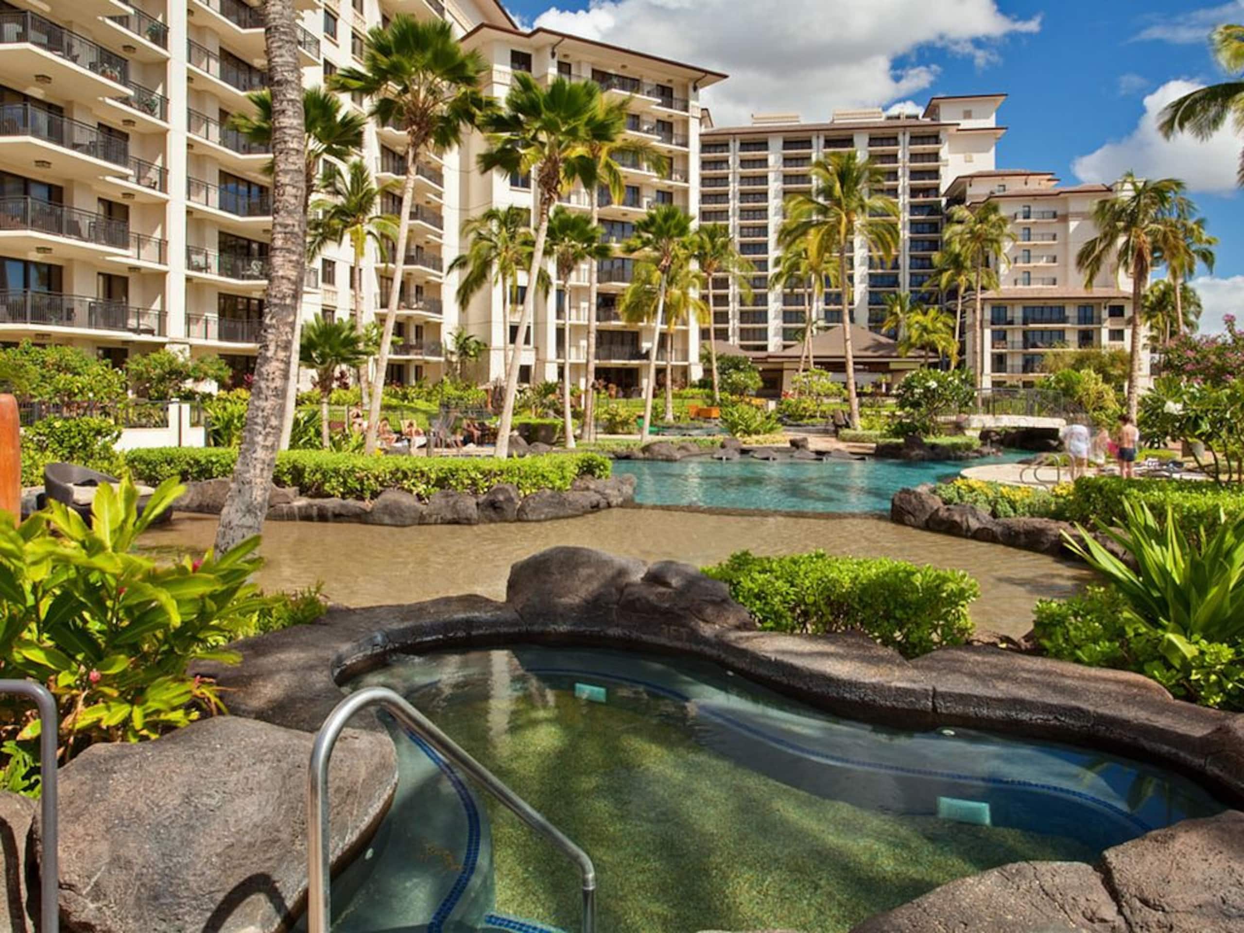 Villa in Honolulu County · ★4.89 · 2 bedrooms · 4 beds · 2 private baths - Image 27