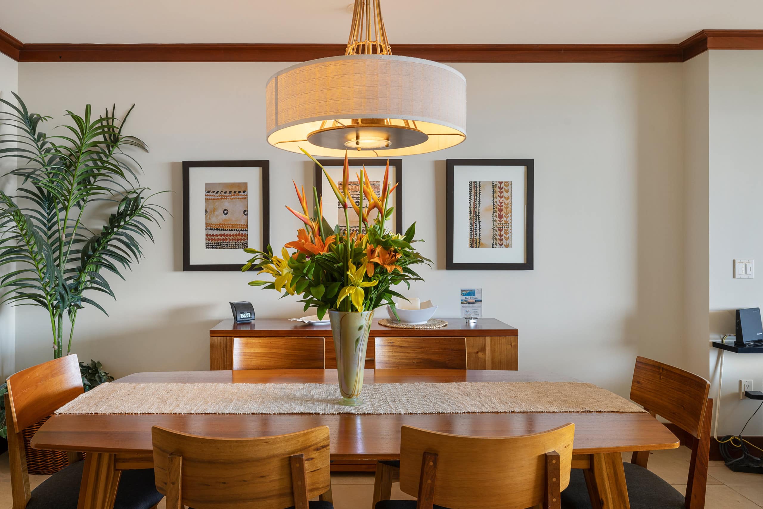 Villa in Honolulu County · ★4.89 · 2 bedrooms · 4 beds · 2 private baths - Image 9