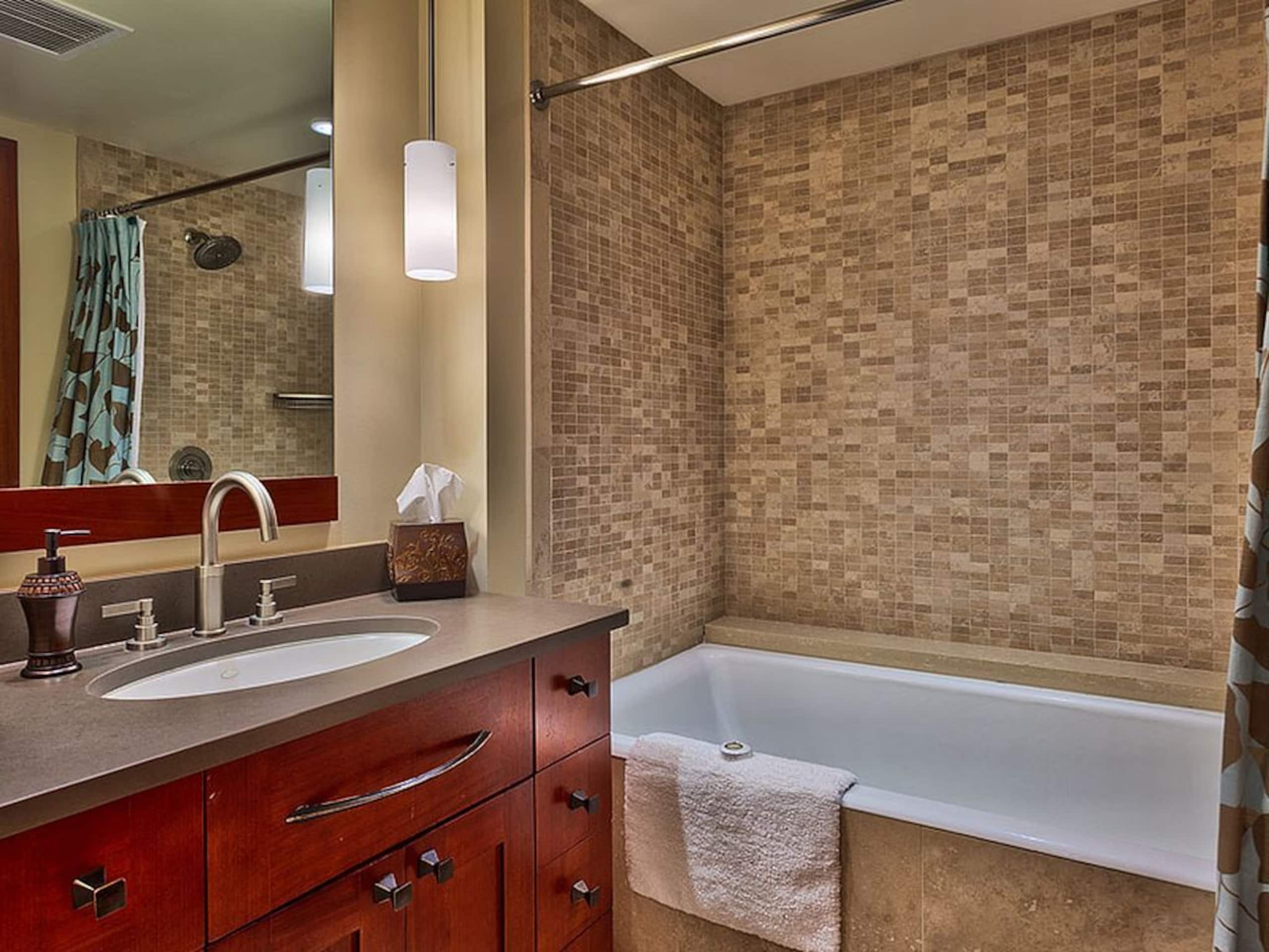 Villa in Ko Olina Beach · ★4.92 · 3 bedrooms · 5 beds · 2.5 baths - Image 24