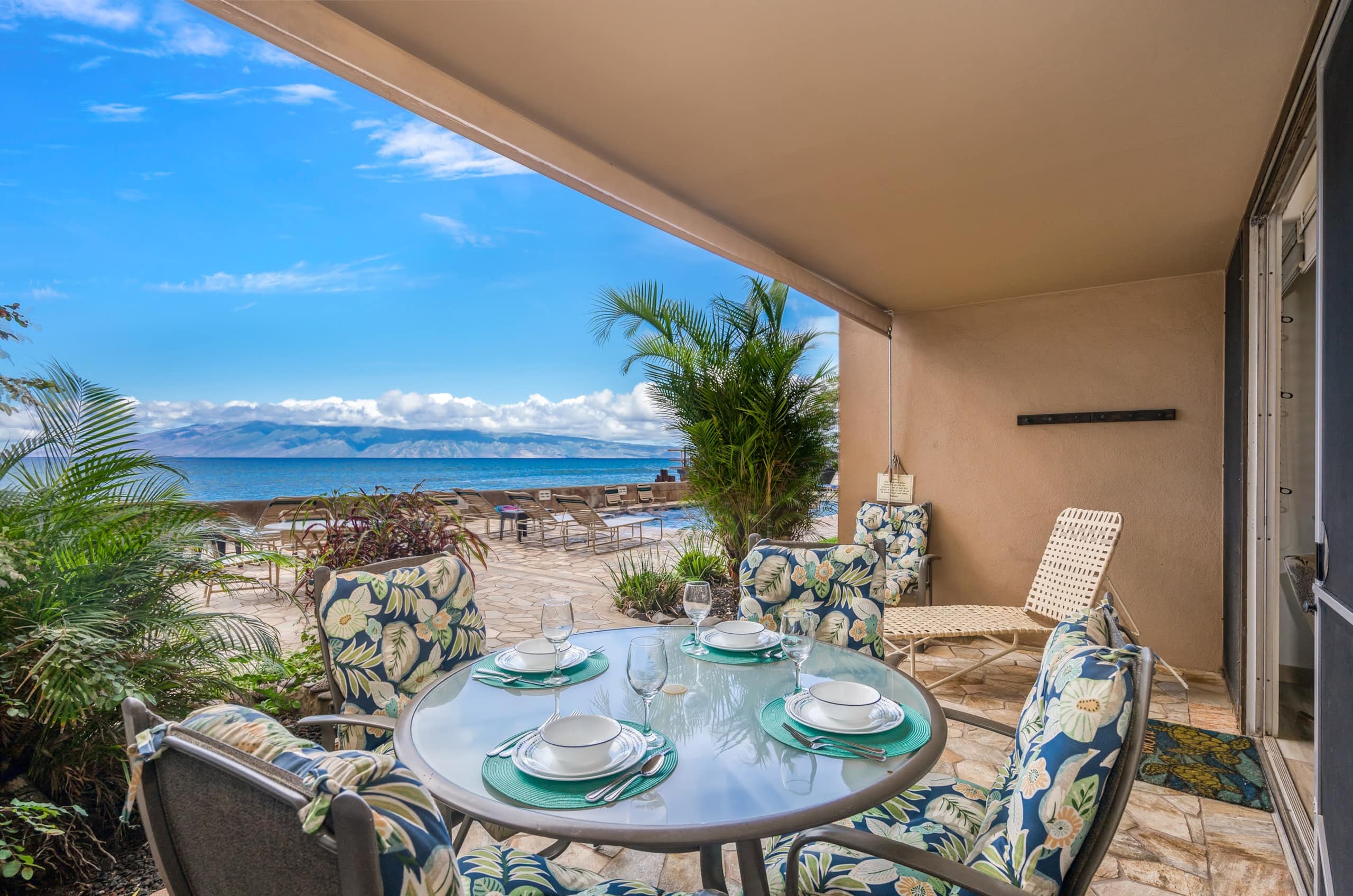 Condo in Lahaina · ★4.89 · 2 bedrooms · 3 beds · 2 shared baths - Image 1