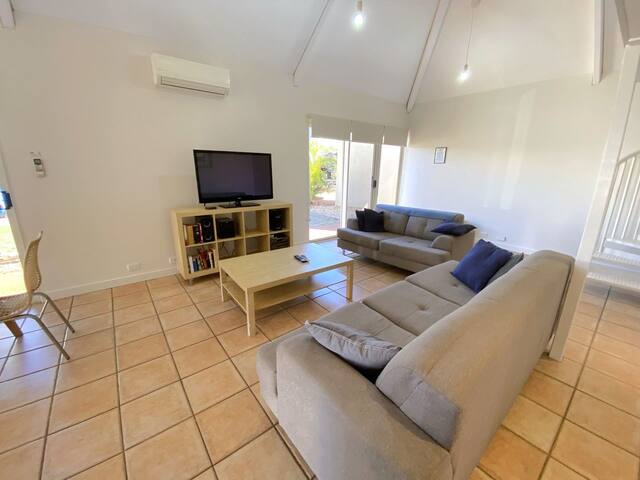 Osprey Holiday Village Unit 105 gallery image 3