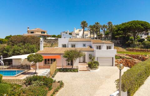 Beach Villa - oceanfront villa at Martinhal beach
