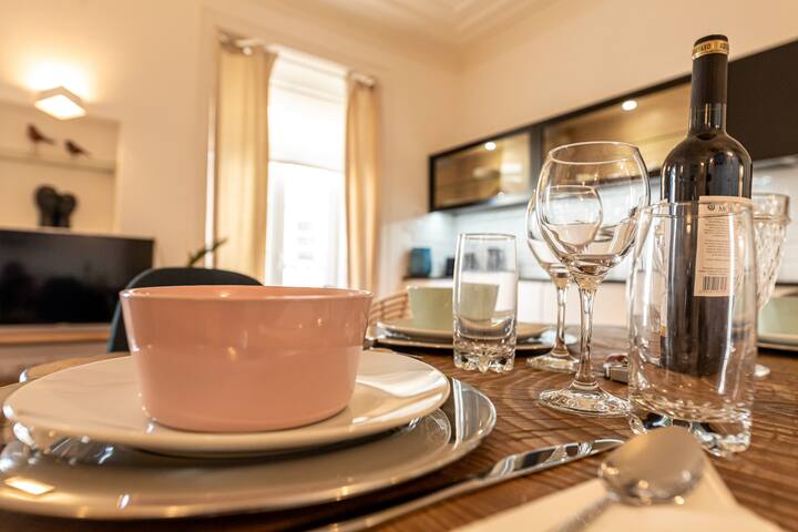 Fantastic & Inspiring Apartments 2 in 1 gallery image 4