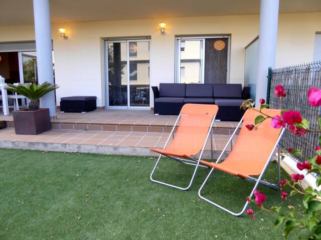 res. fané de baix a bxs – furnished apartment, wit gallery image 4