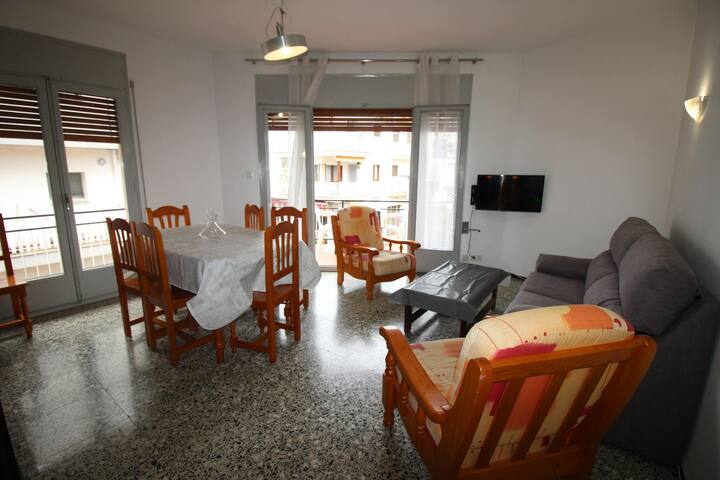 s. elcano 1 – d apartment very central area, just gallery image 3