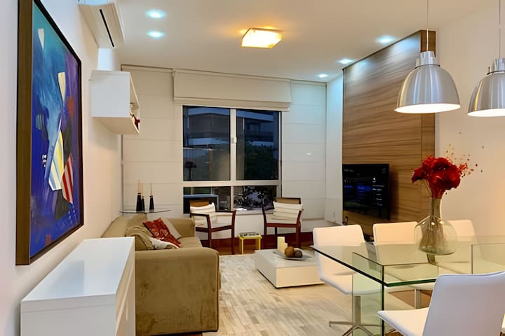 Stylish and Cozy in Front of Shopping Leblon