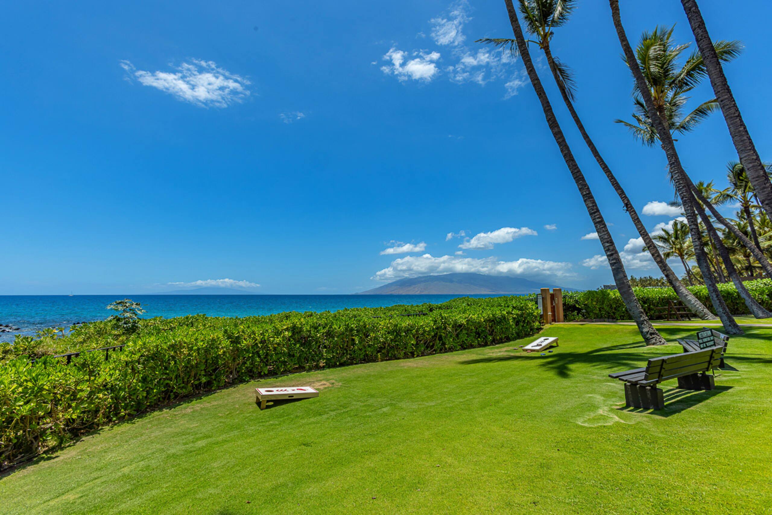 Condo in Kihei · ★4.71 · 1 bedroom · 2 beds · 2 baths - Image 53