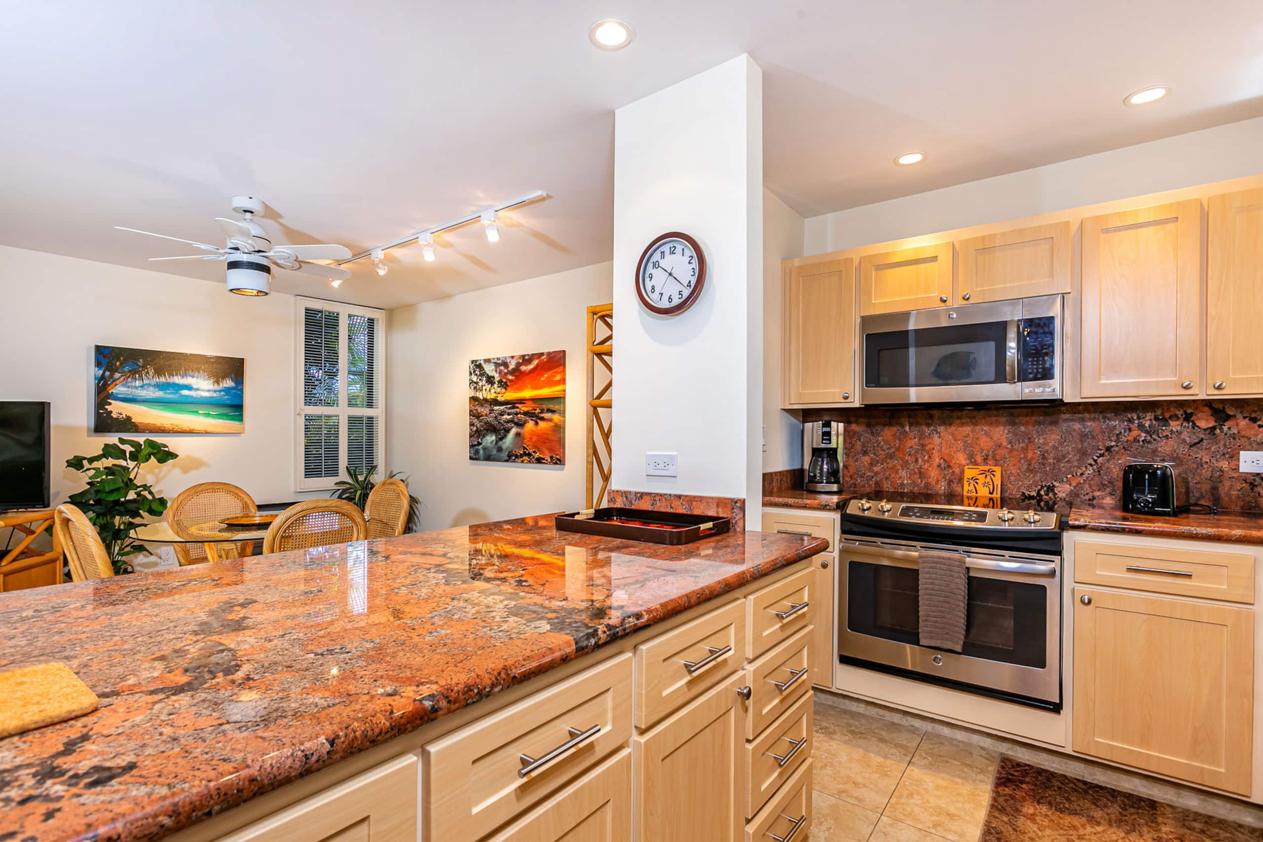 Condo in Kihei · ★4.71 · 1 bedroom · 2 beds · 2 baths - Image 15