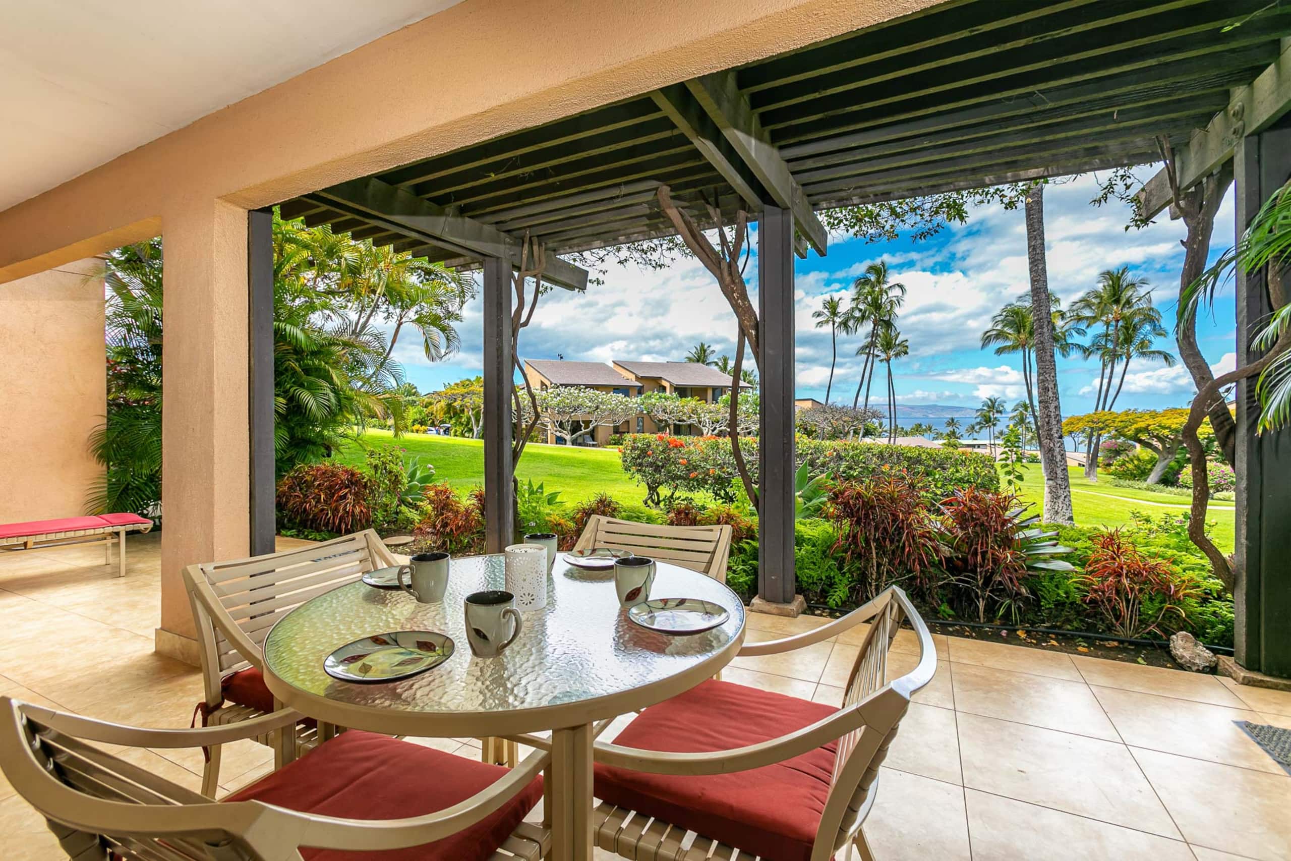Condo in Kihei · ★4.71 · 1 bedroom · 2 beds · 2 baths - Image 2