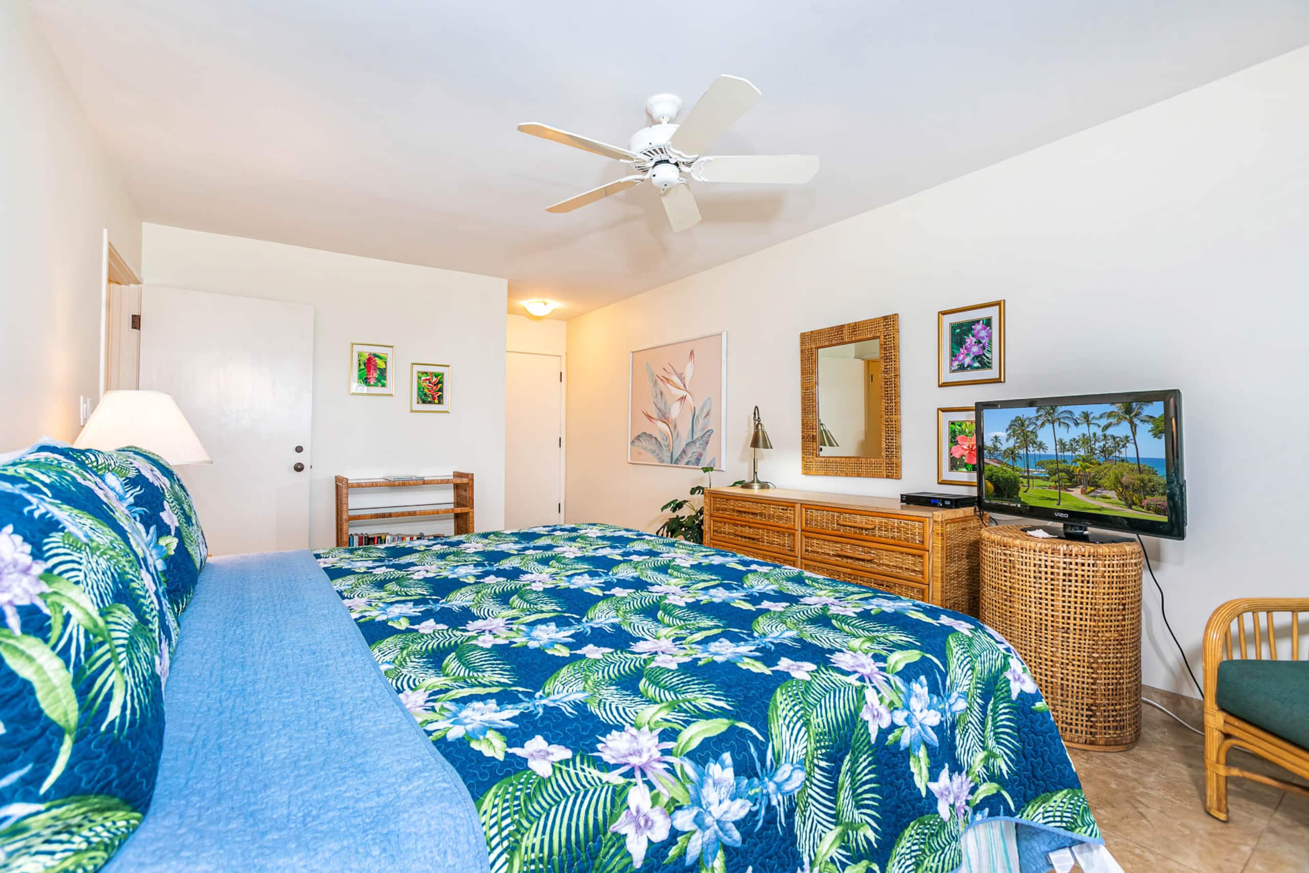Condo in Kihei · ★4.71 · 1 bedroom · 2 beds · 2 baths - Image 21