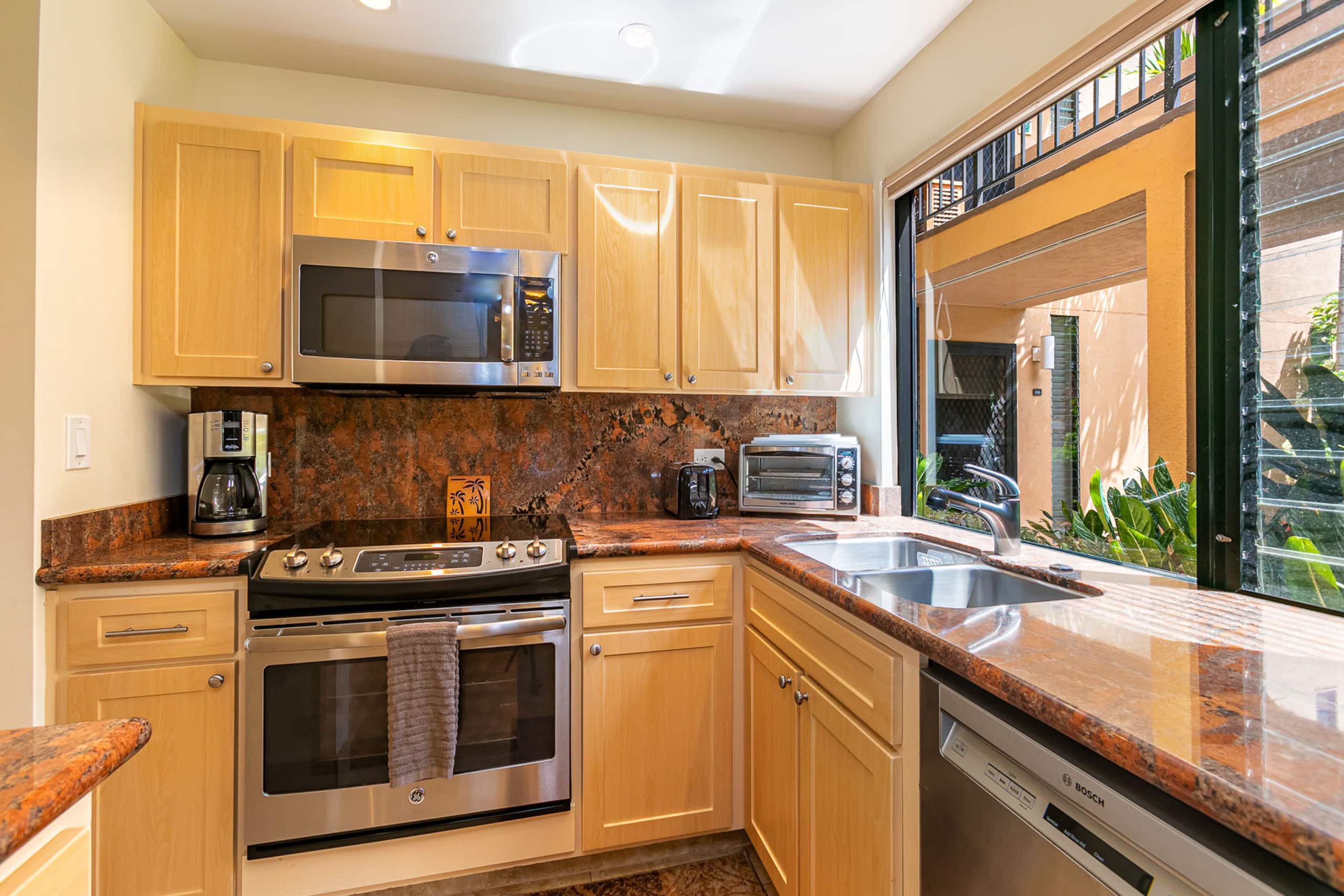 Condo in Kihei · ★4.71 · 1 bedroom · 2 beds · 2 baths - Image 16