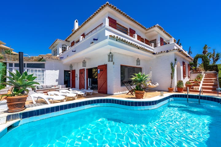 Costarentals managed Airbnb listing 3