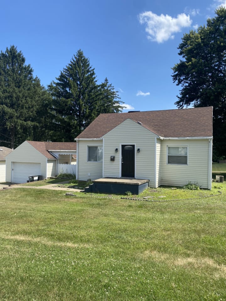3BR/2BA North End, All Ammenities Included!