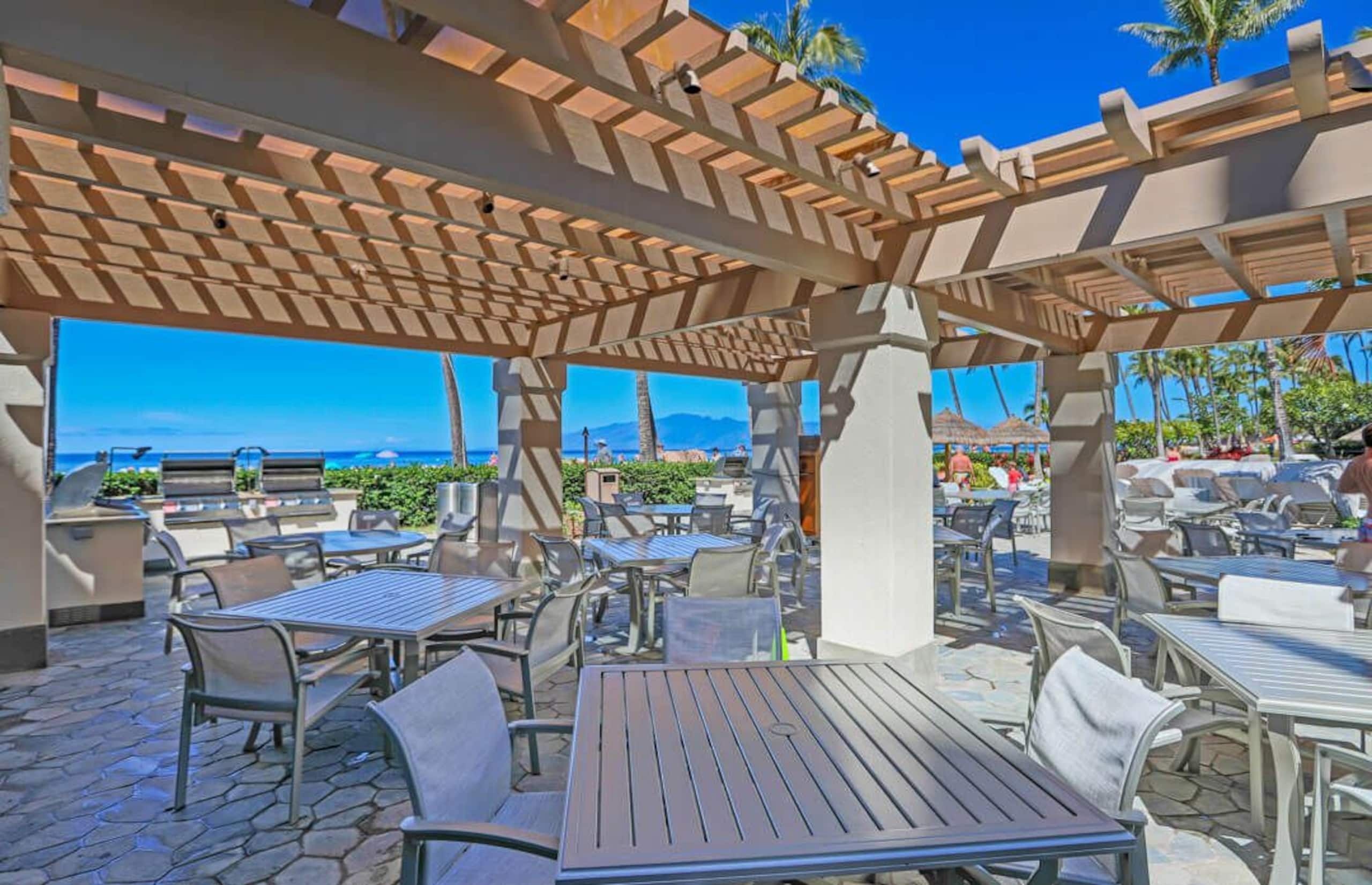 Condo in Lahaina · ★5.0 · 2 bedrooms · 3 beds · 2 baths - Image 39