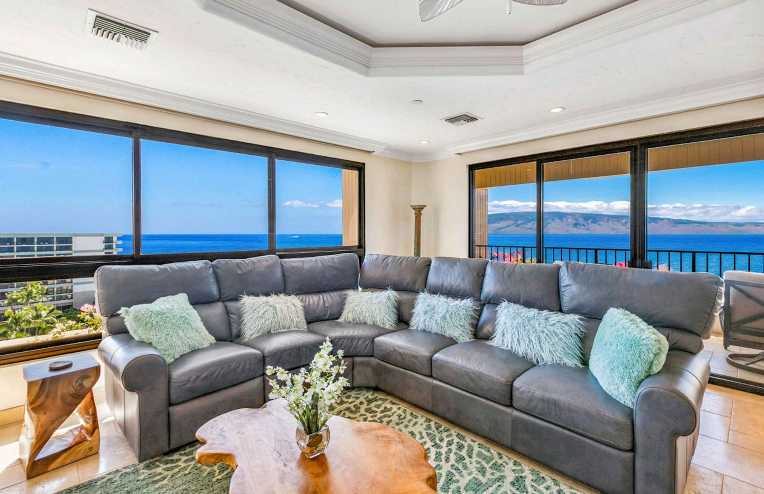 Condo in Lahaina · ★5.0 · 2 bedrooms · 3 beds · 2 baths - Image 15