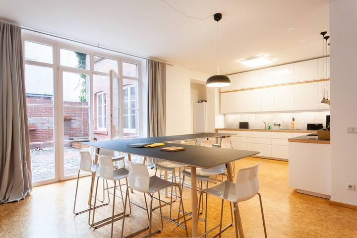 Felt Factory Loft with Patio gallery image 5