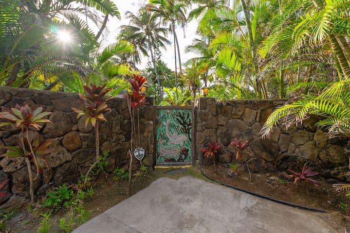 Palione Papalani – Kailua License #1990/NUC-1787 gallery image 3