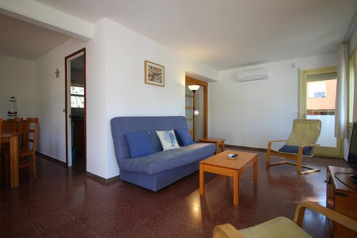 villa de les oliveres b – detached house with gard gallery image 5