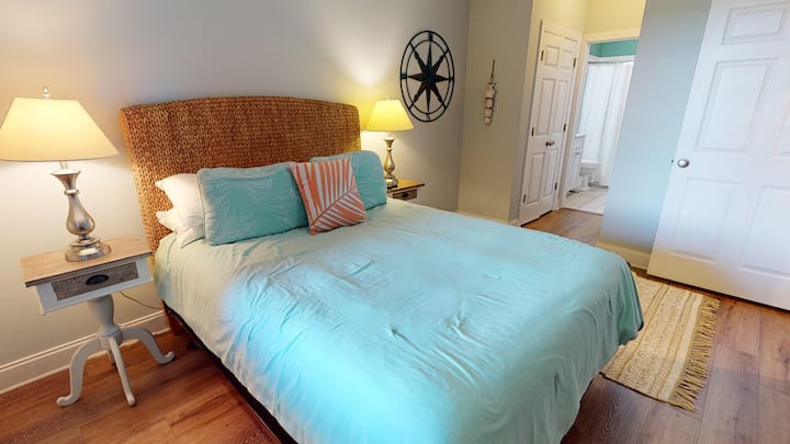 203-Ocean-Pointe-Villas-Bedroom