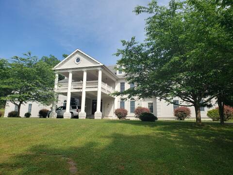 The Colonial Estate at Harpers Ferry. Indoor Pool