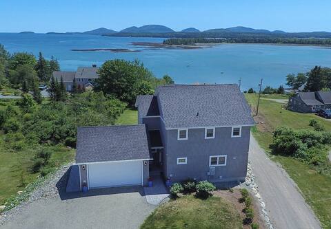 Nearly-New, Amazing Views! Close to Acadia