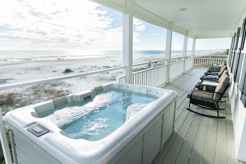 Beachfront, Hot Tub, Quiet Beach ~ Coastawhile