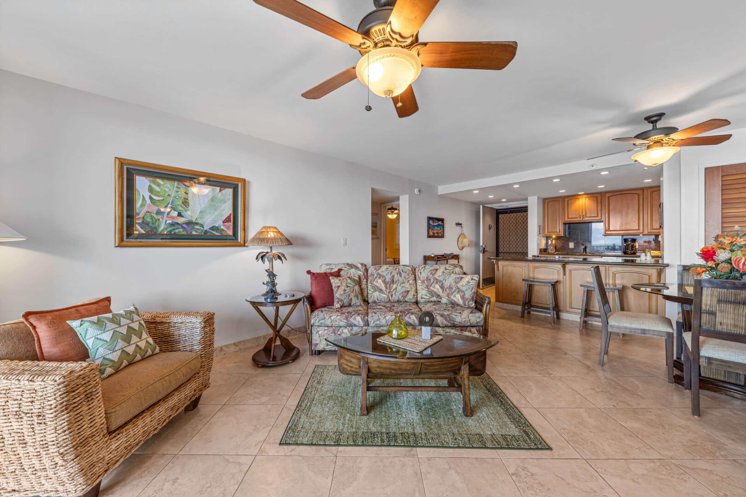 Condo in Lahaina · ★4.77 · 1 bedroom · 2 beds · 1 private bath - Image 4