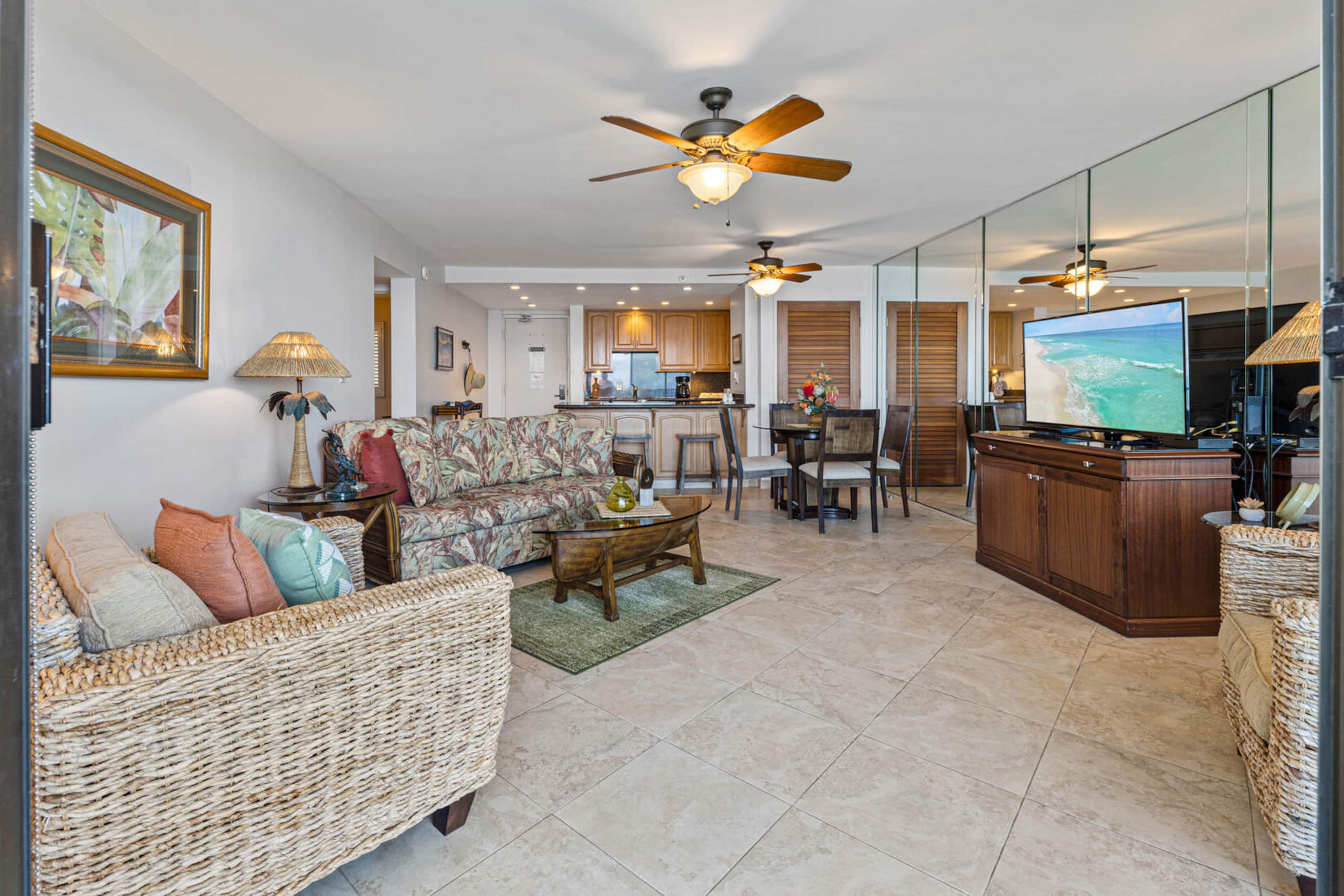 Condo in Lahaina · ★4.77 · 1 bedroom · 2 beds · 1 private bath - Image 3