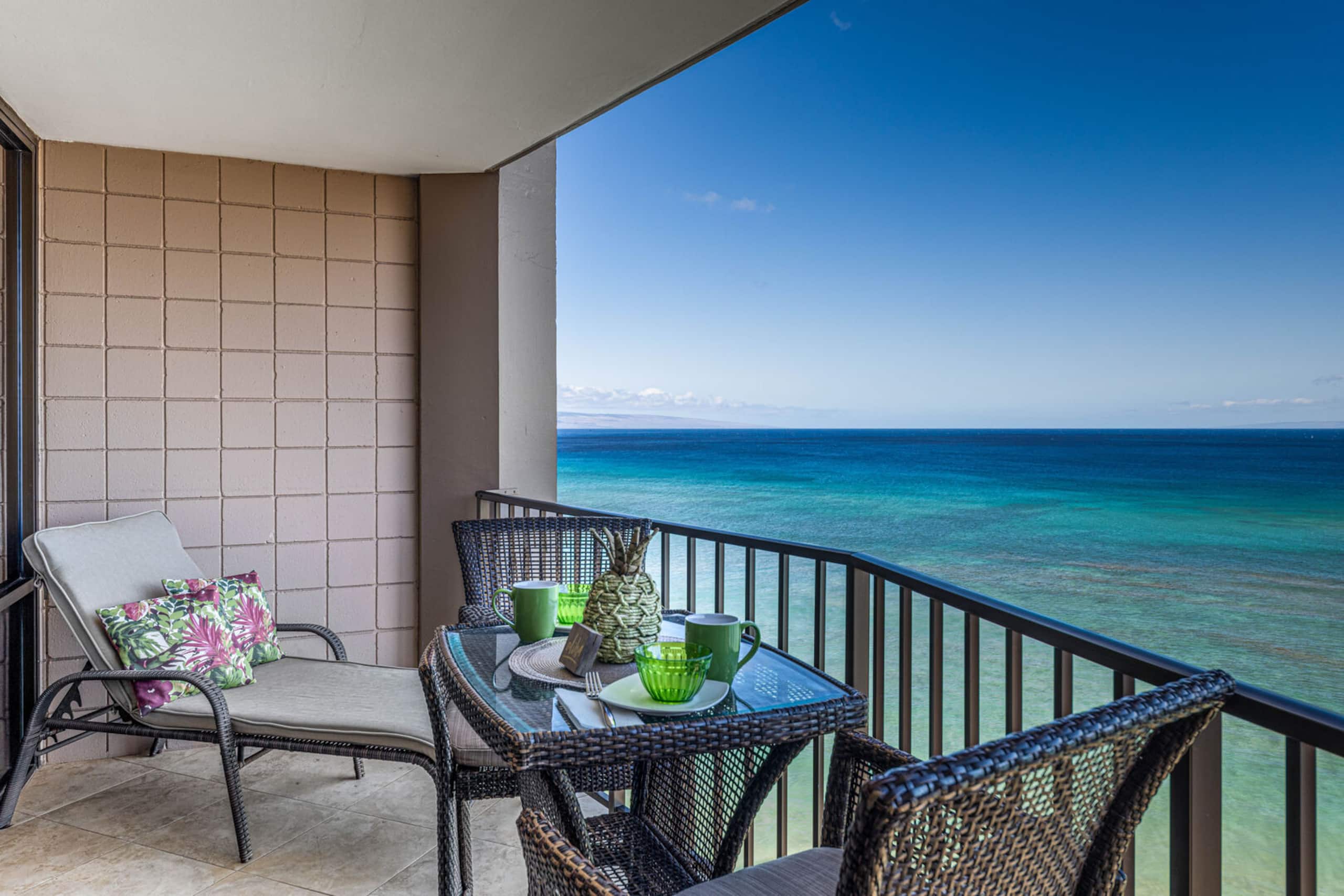 Condo in Lahaina · ★4.77 · 1 bedroom · 2 beds · 1 private bath - Image 5