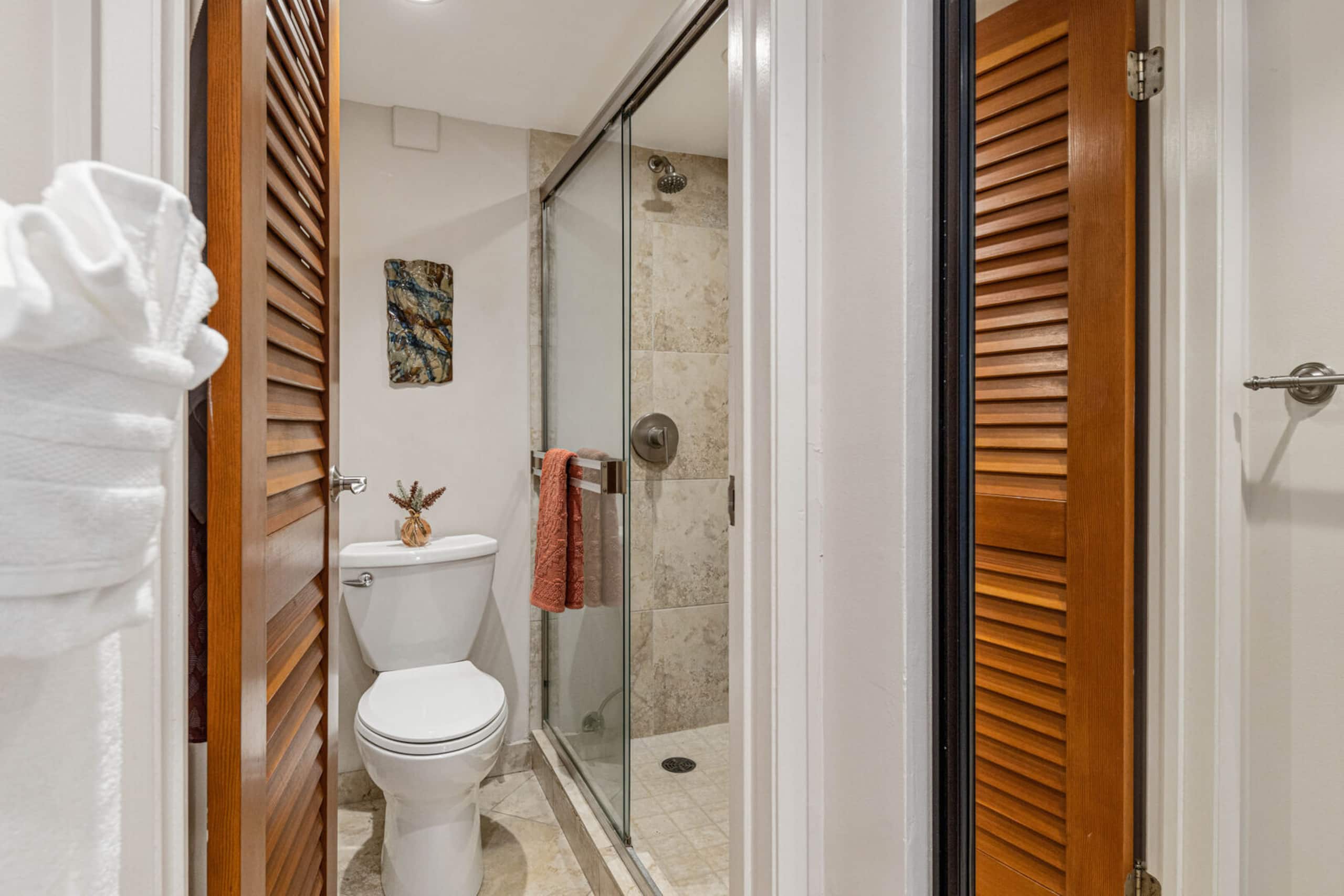 Condo in Lahaina · ★4.77 · 1 bedroom · 2 beds · 1 private bath - Image 14