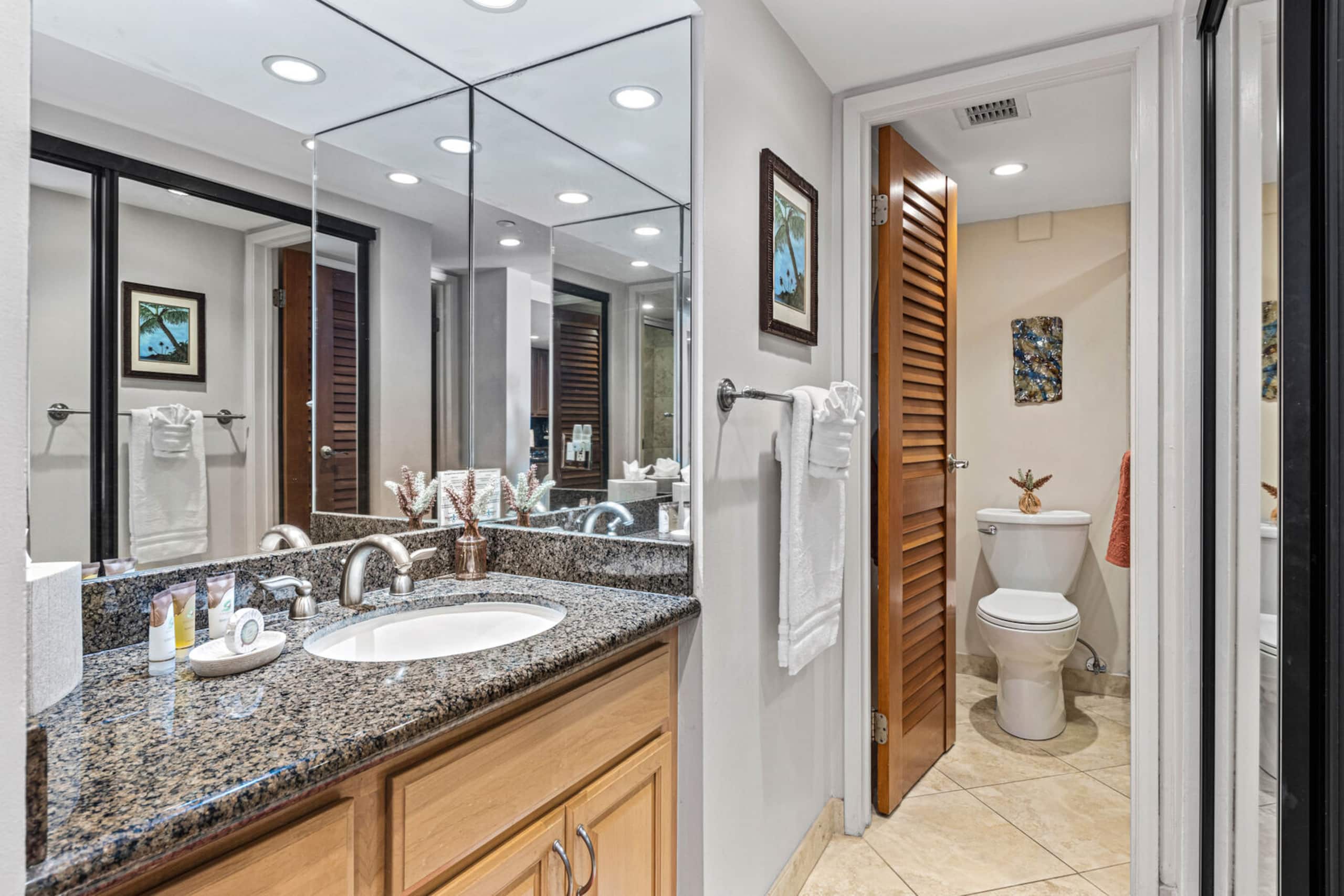 Condo in Lahaina · ★4.77 · 1 bedroom · 2 beds · 1 private bath - Image 13