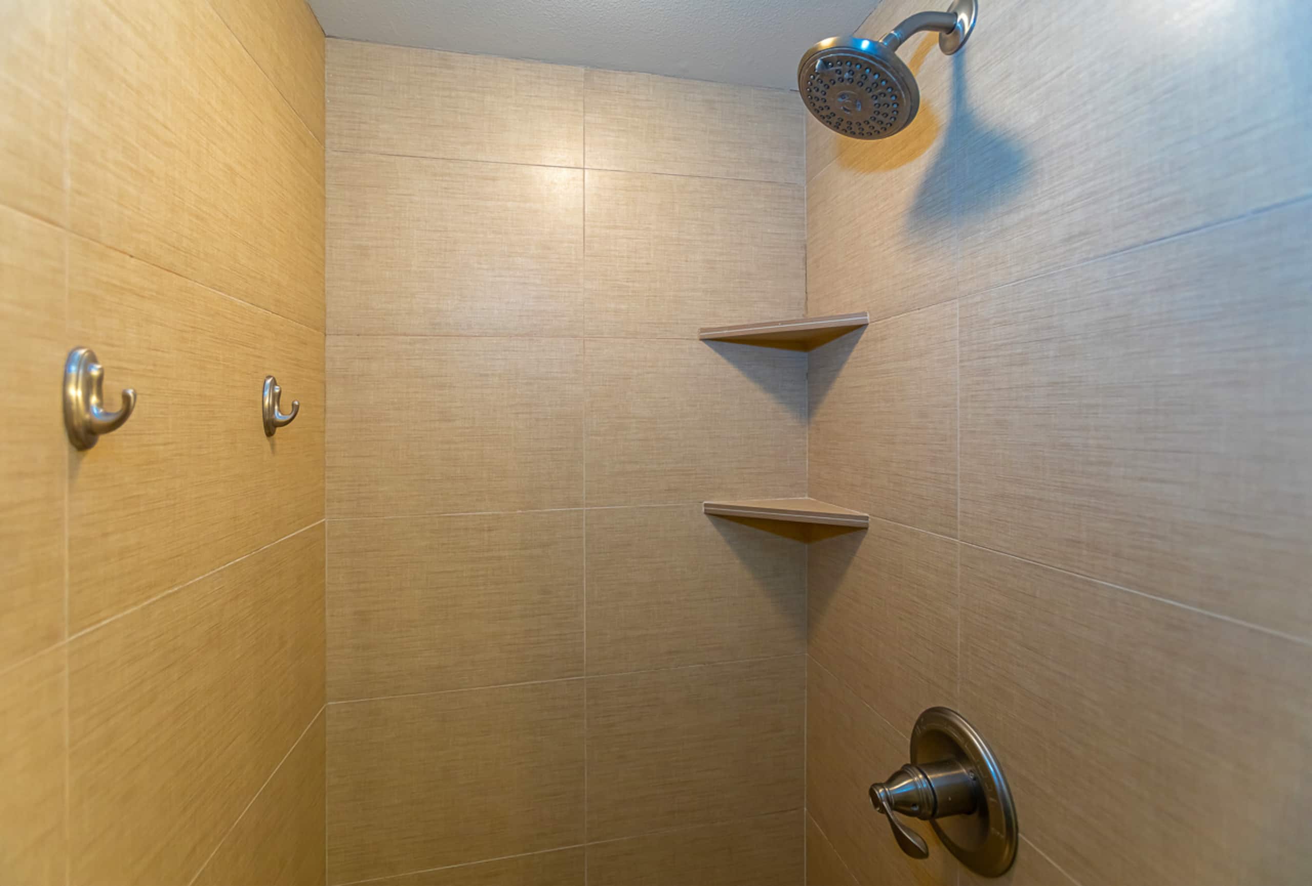 Condo in Kihei · ★5.0 · 2 bedrooms · 3 beds · 2 baths - Image 23