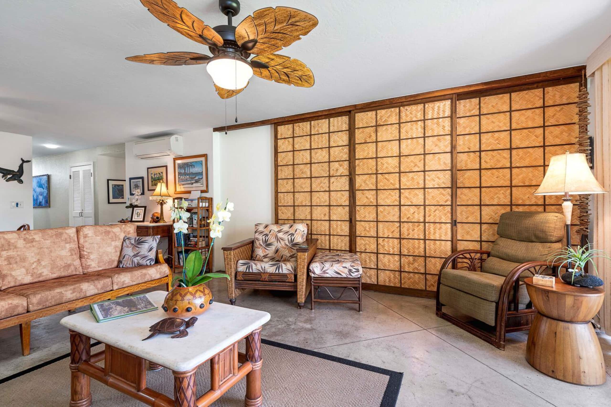 Condo in Kailua-Kona · ★4.65 · 2 bedrooms · 4 beds · 2 private baths - Image 12