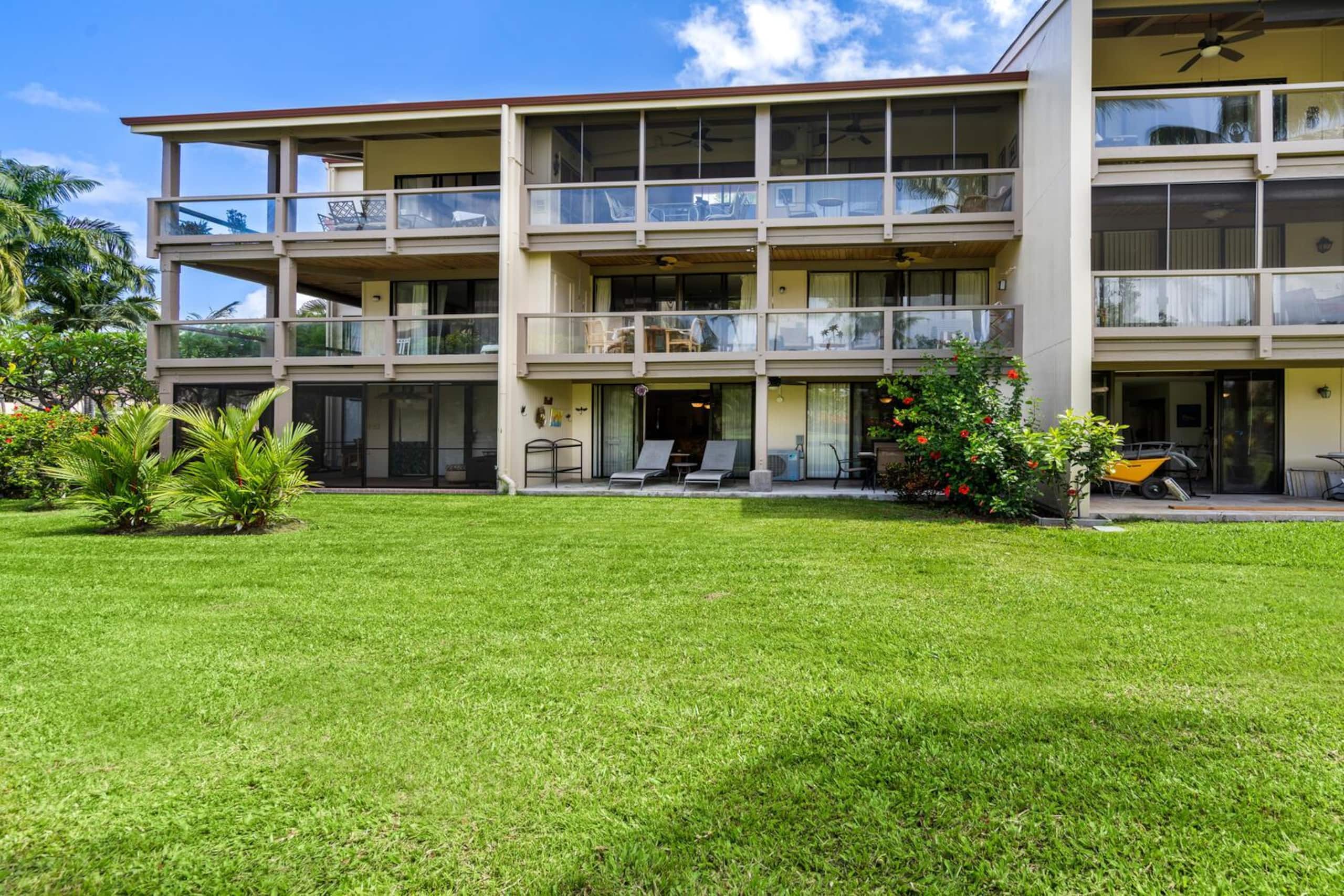 Condo in Kailua-Kona · ★4.65 · 2 bedrooms · 4 beds · 2 private baths - Image 47