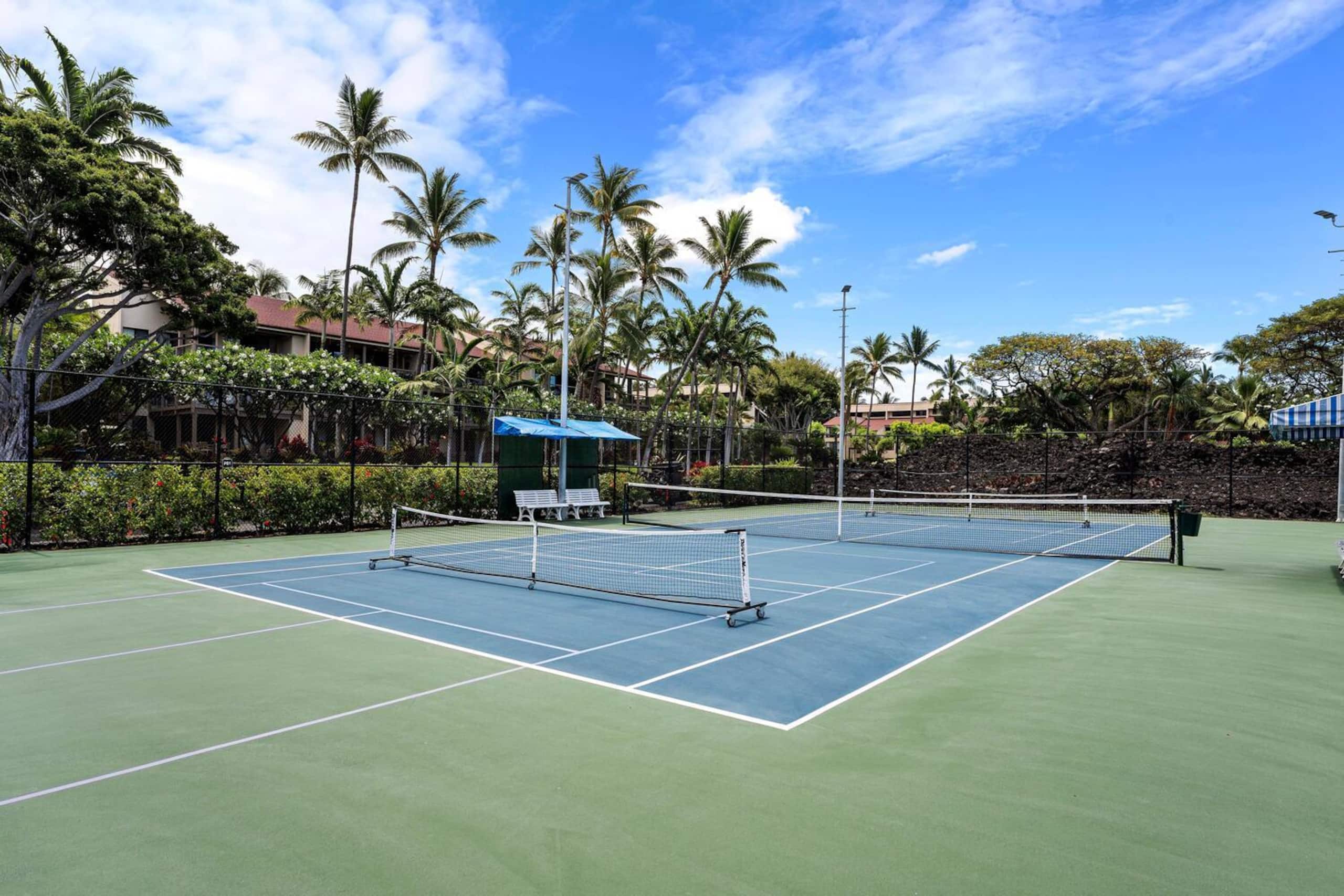 Condo in Kailua-Kona · ★4.65 · 2 bedrooms · 4 beds · 2 private baths - Image 60