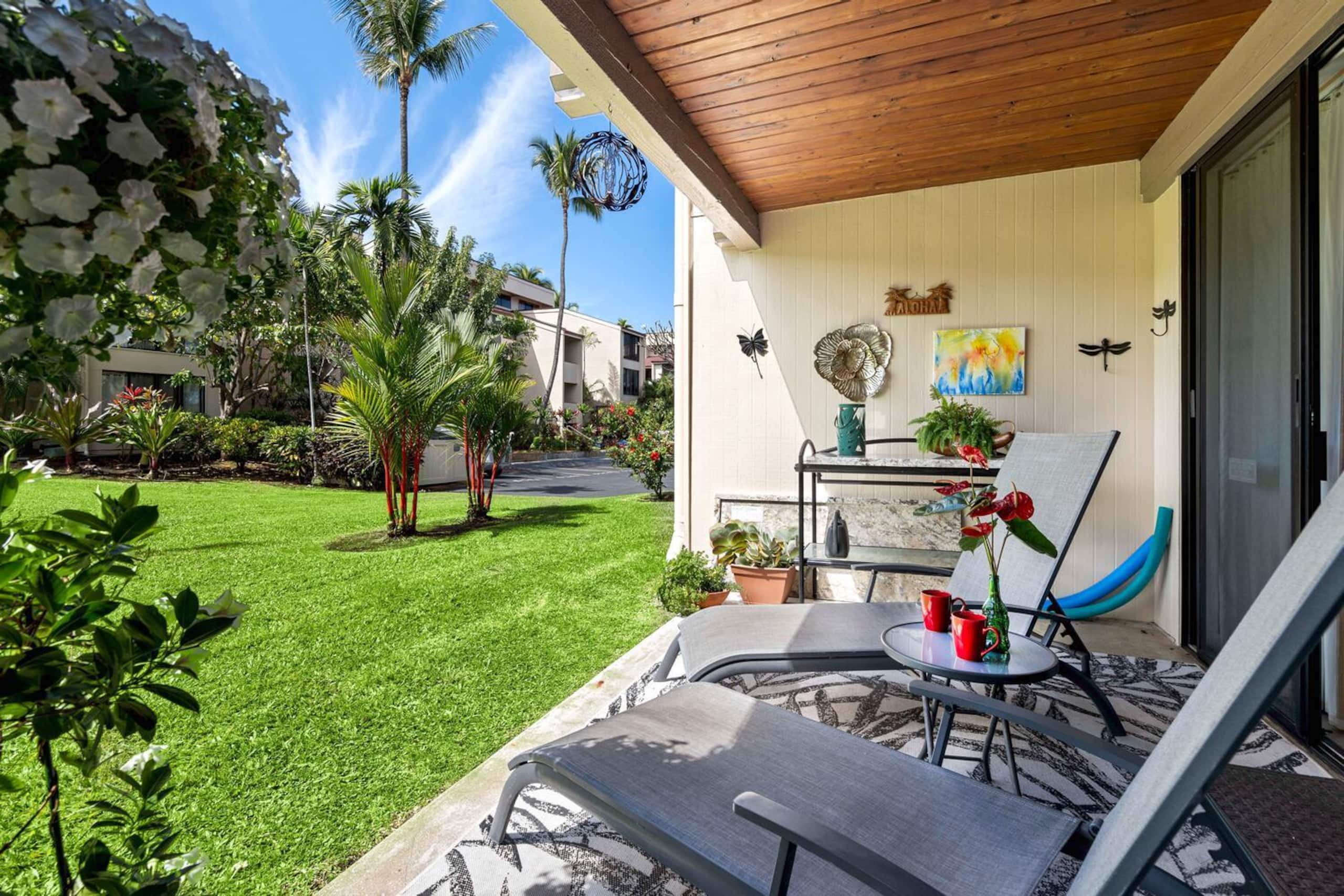 Condo in Kailua-Kona · ★4.65 · 2 bedrooms · 4 beds · 2 private baths - Image 17
