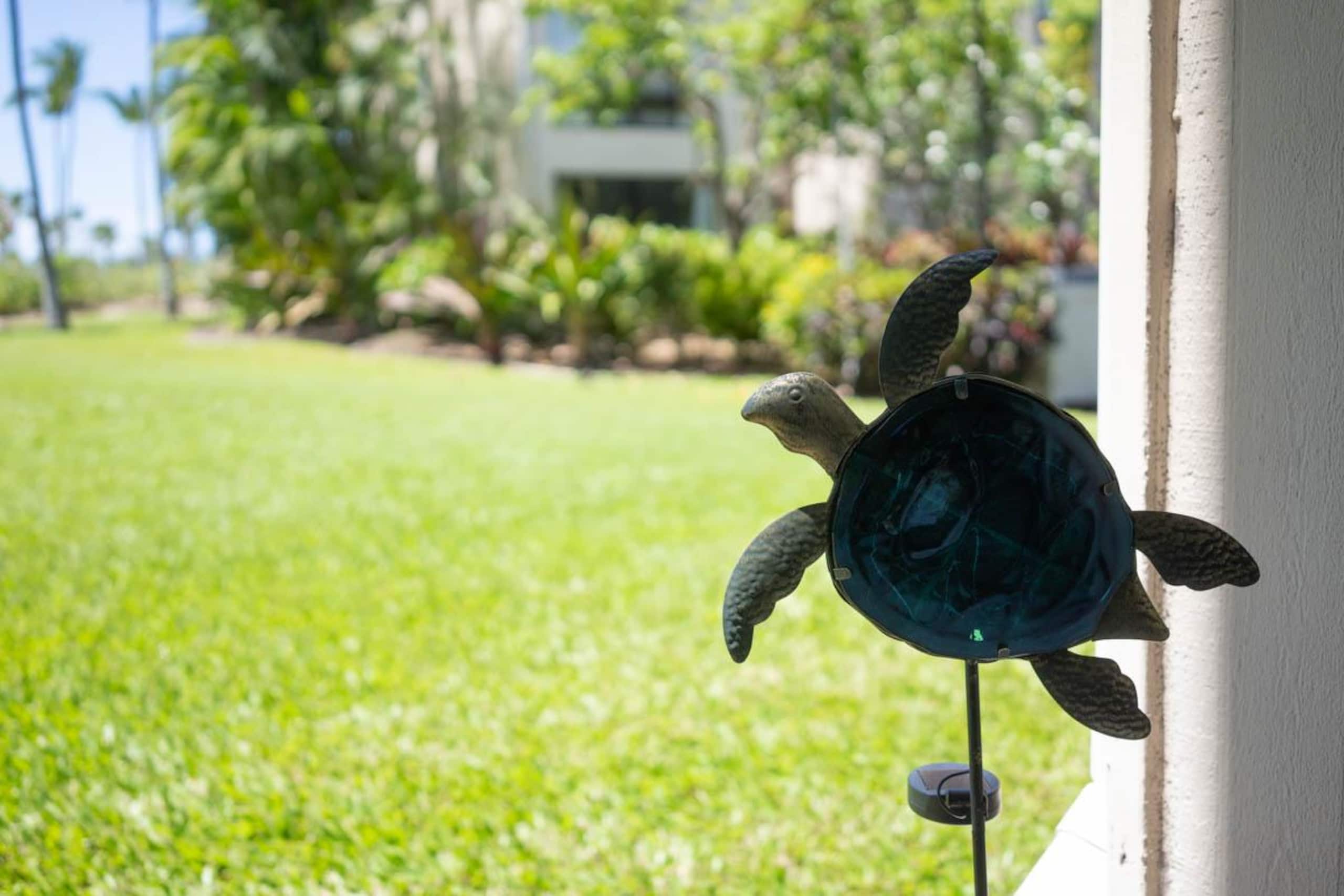 Condo in Kailua-Kona · ★4.65 · 2 bedrooms · 4 beds · 2 private baths - Image 35