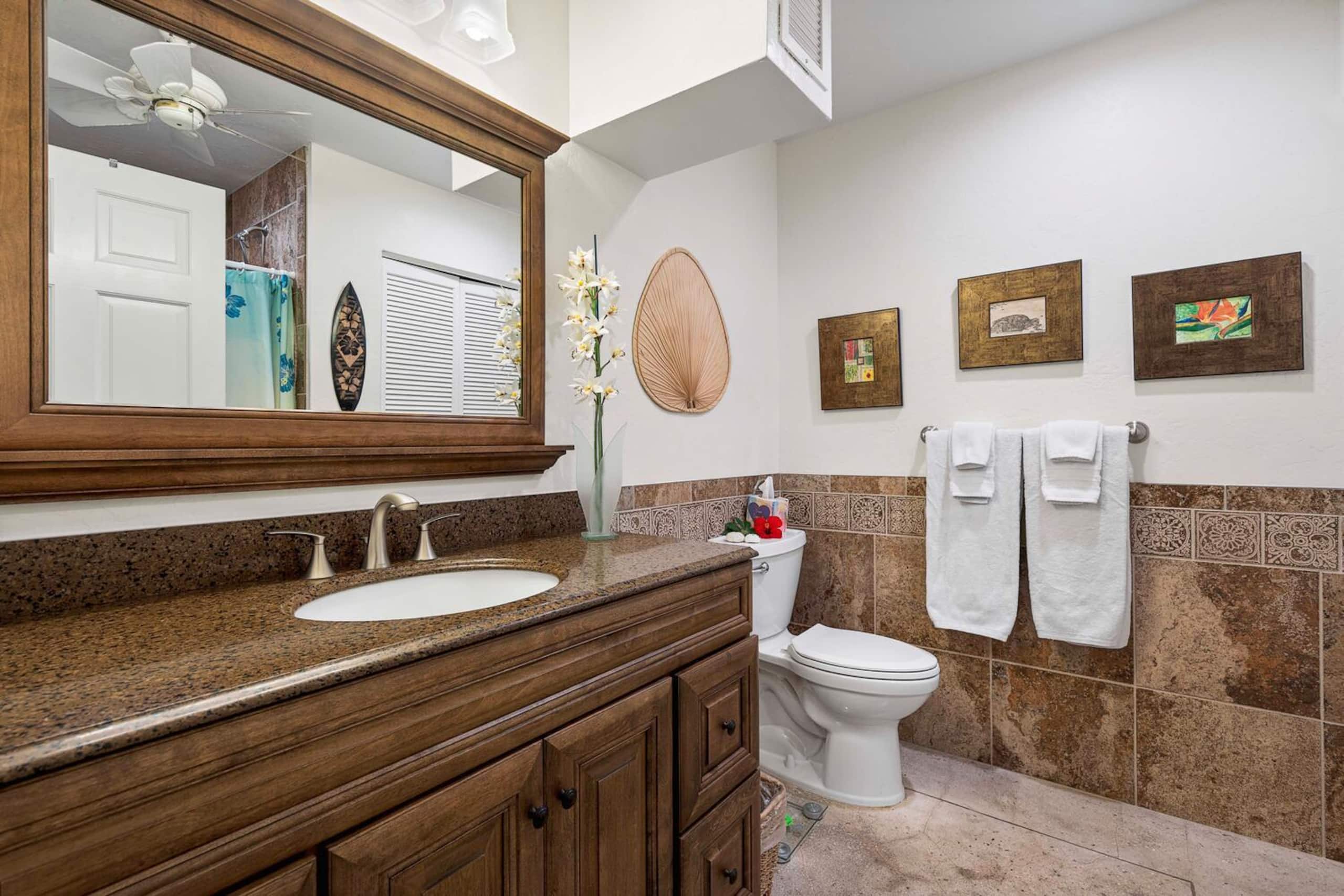 Condo in Kailua-Kona · ★4.65 · 2 bedrooms · 4 beds · 2 private baths - Image 21