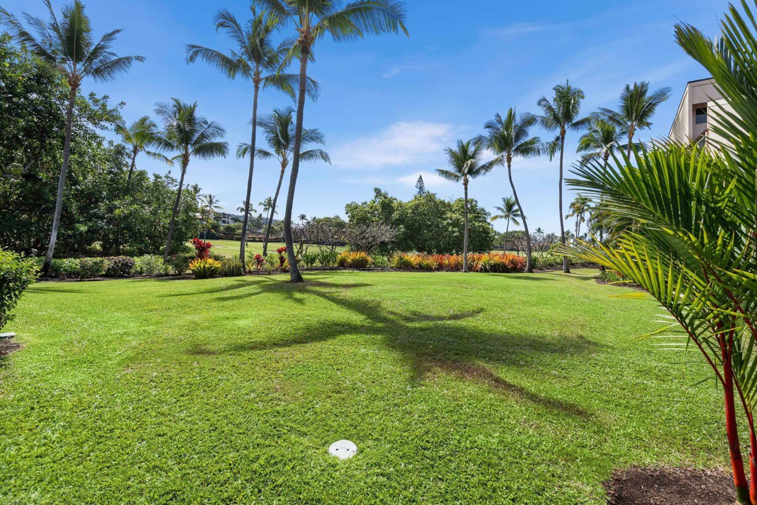 Condo in Kailua-Kona · ★4.65 · 2 bedrooms · 4 beds · 2 private baths - Image 54
