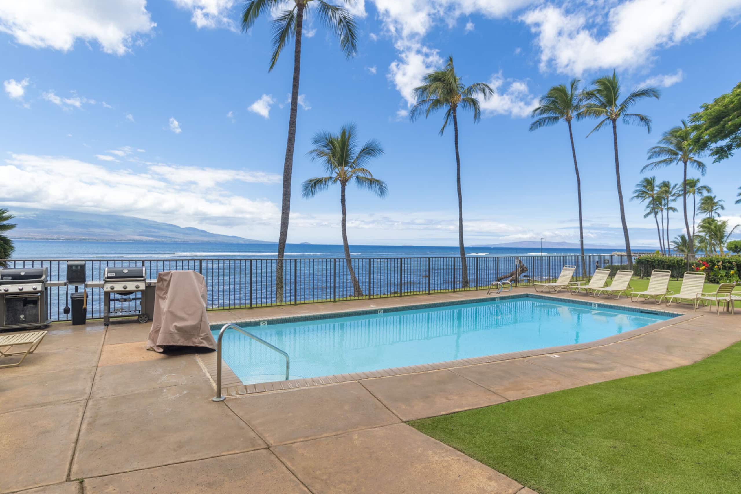Condo in Wailuku · ★4.8 · 2 bedrooms · 2 beds · 2 private baths - Image 27