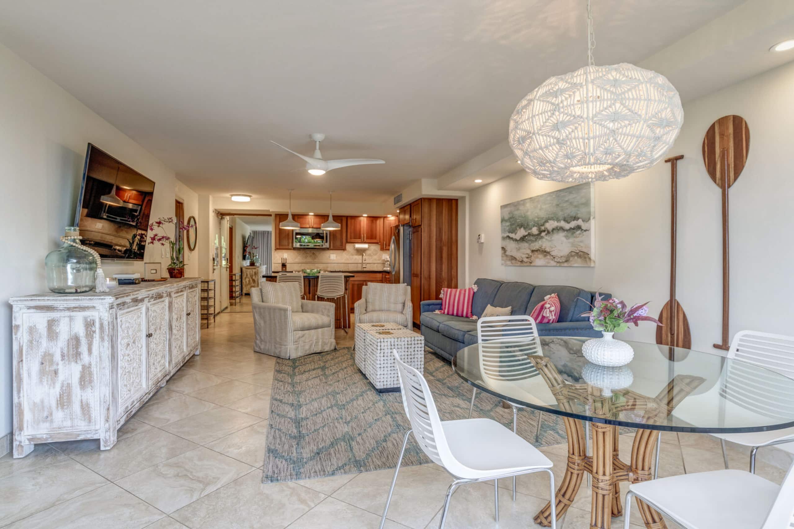 Condo in Lahaina · ★4.9 · 1 bedroom · 2 beds · 1.5 private baths - Image 2