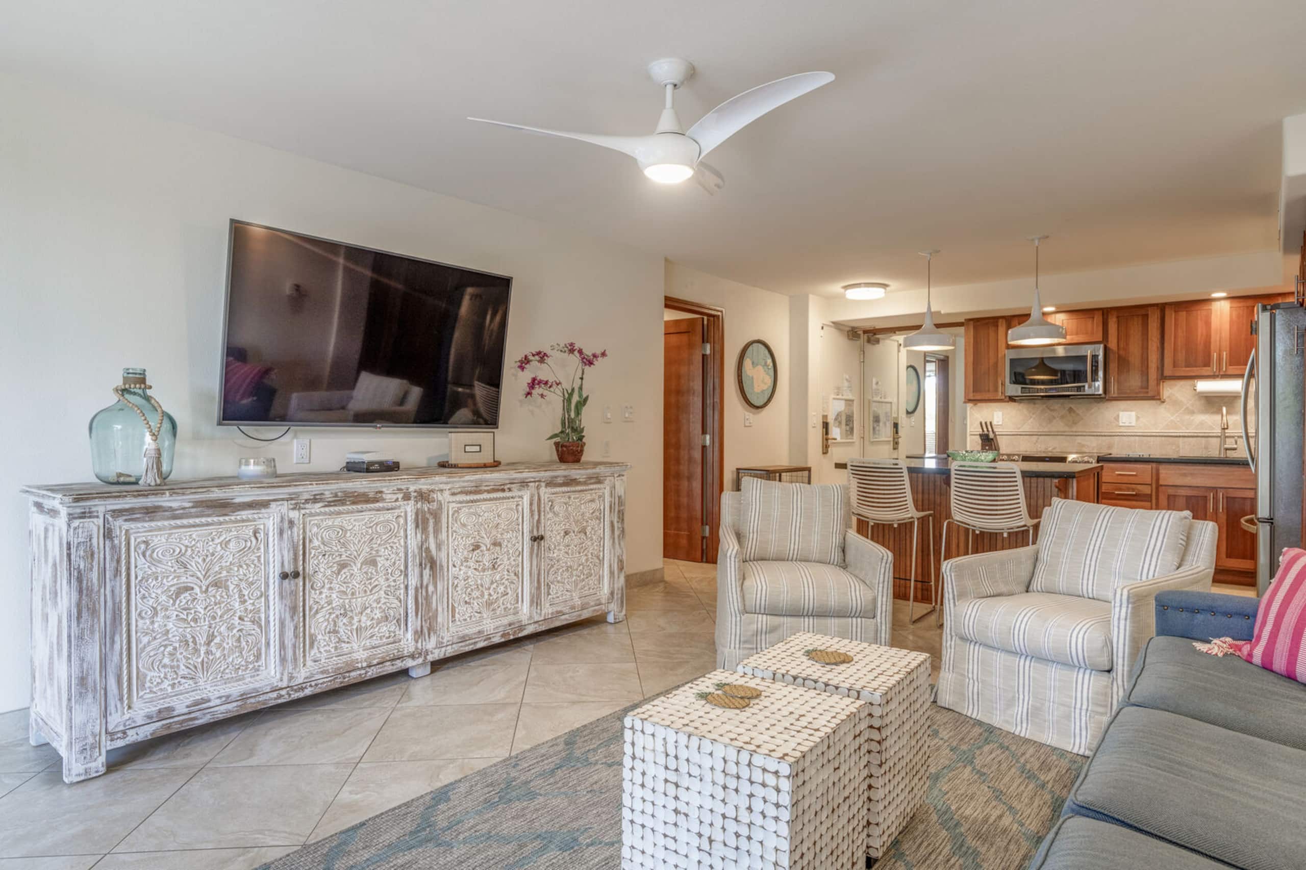 Condo in Lahaina · ★4.9 · 1 bedroom · 2 beds · 1.5 private baths - Image 7