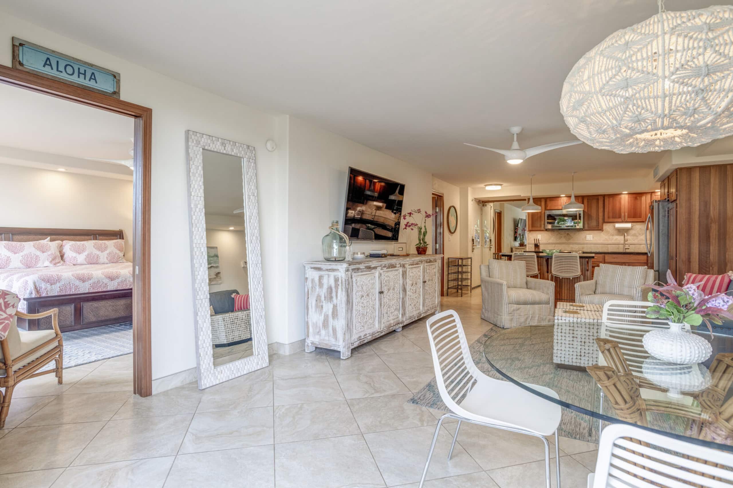 Condo in Lahaina · ★4.9 · 1 bedroom · 2 beds · 1.5 private baths - Image 6
