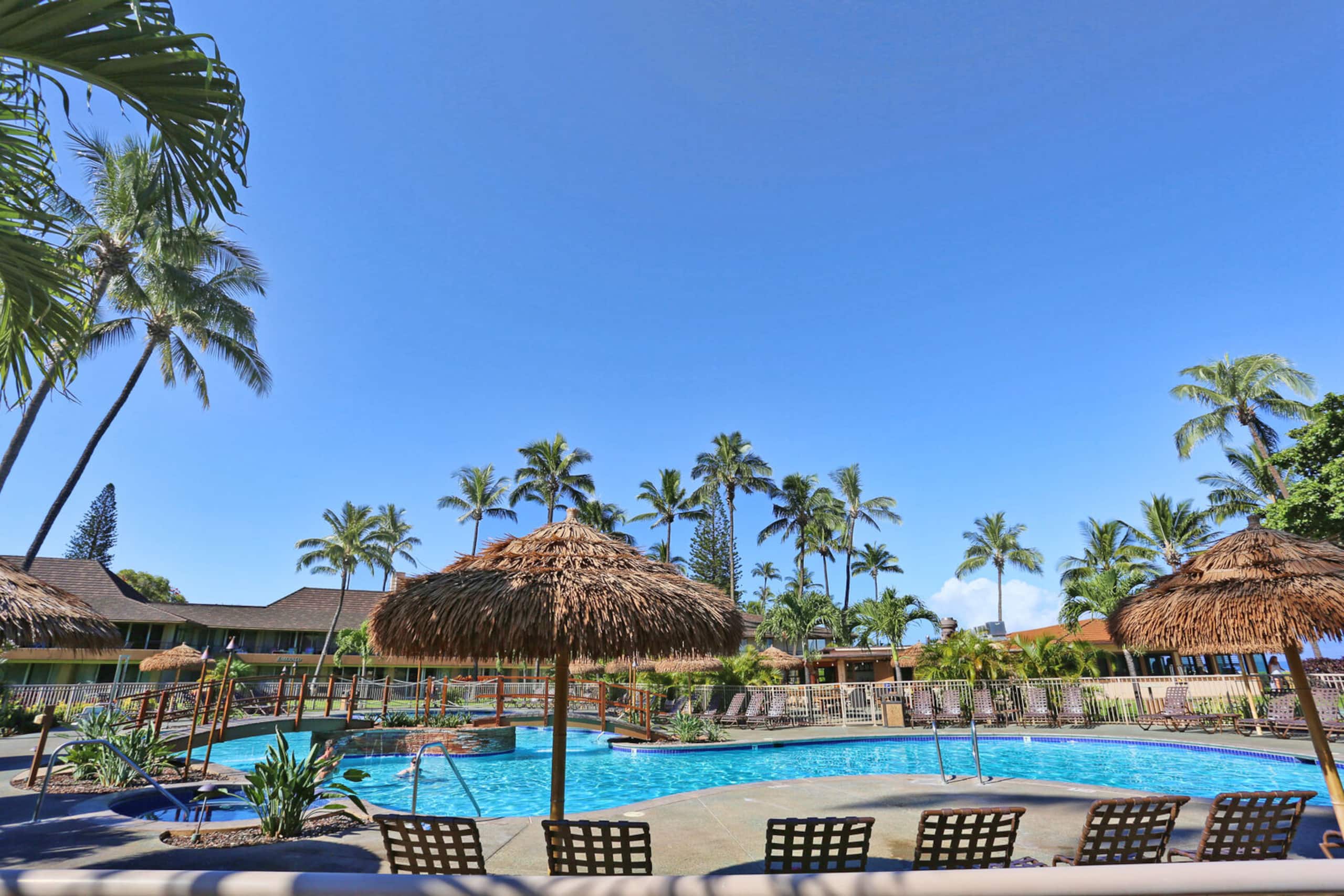Condo in Lahaina · ★4.9 · 1 bedroom · 2 beds · 1.5 private baths - Image 28