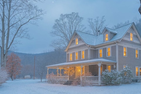 Breathe Inn: Large Groups | Pool | Yoga Studio