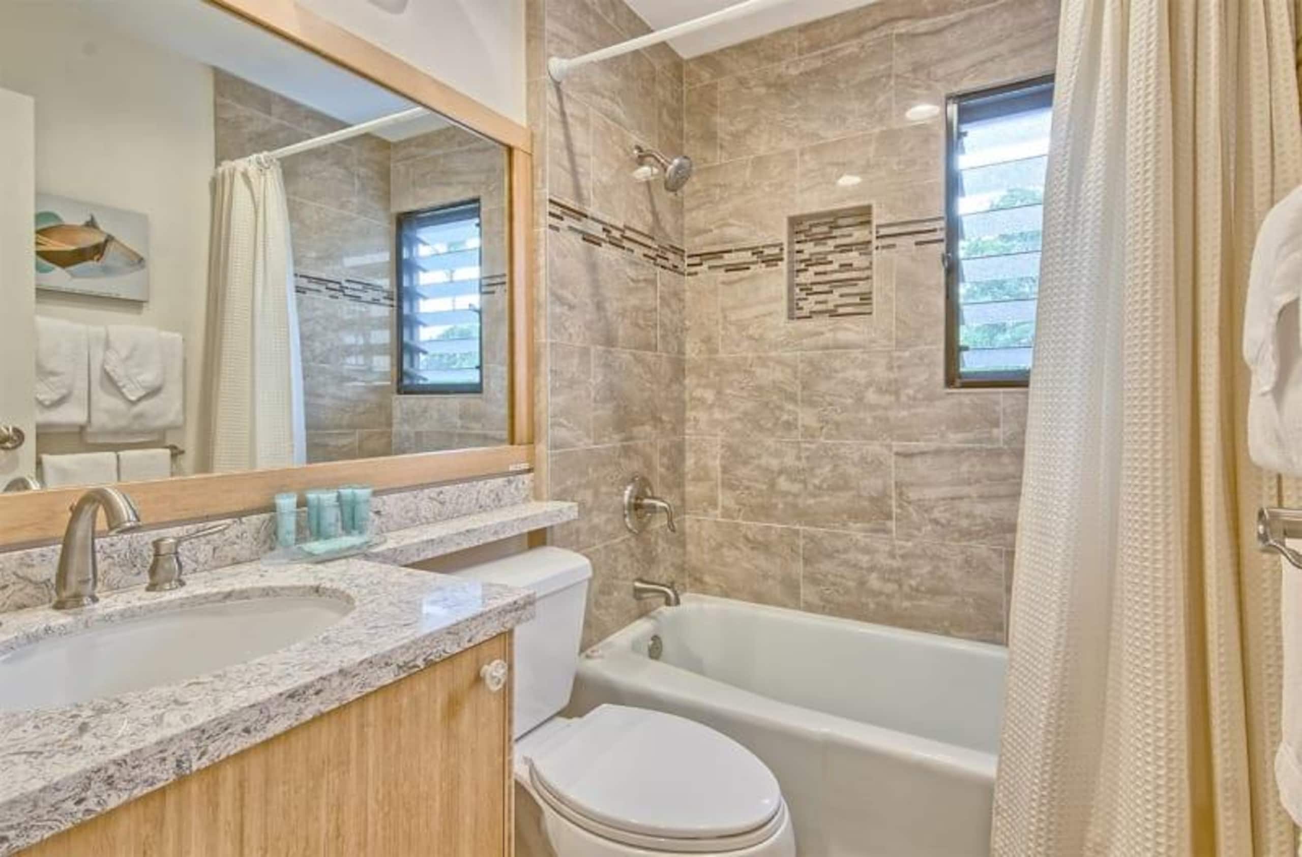 Oceanfront lanai w/ pool - steps to Lydgate - Photo 14