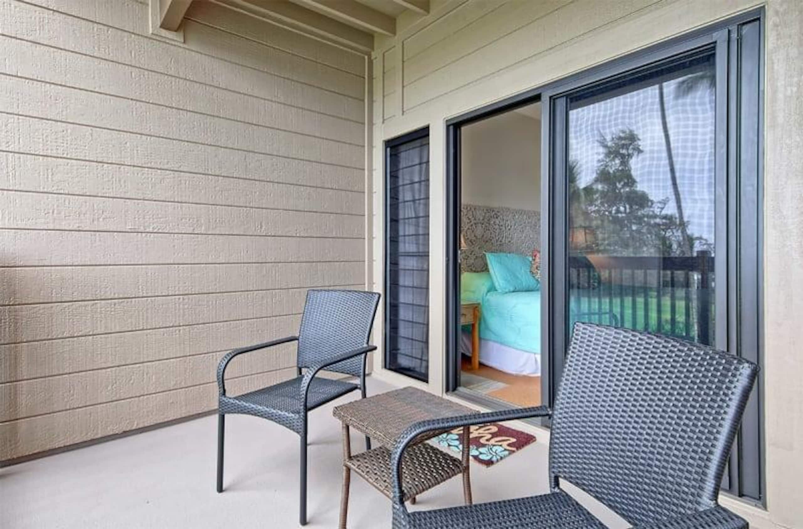 Oceanfront lanai w/ pool - steps to Lydgate - Photo 18