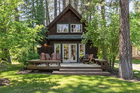 Metolius River Resort Cabin 11 Luxurious cabin on
